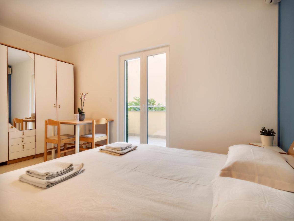 Apartments Zizic Vodice Quarto foto