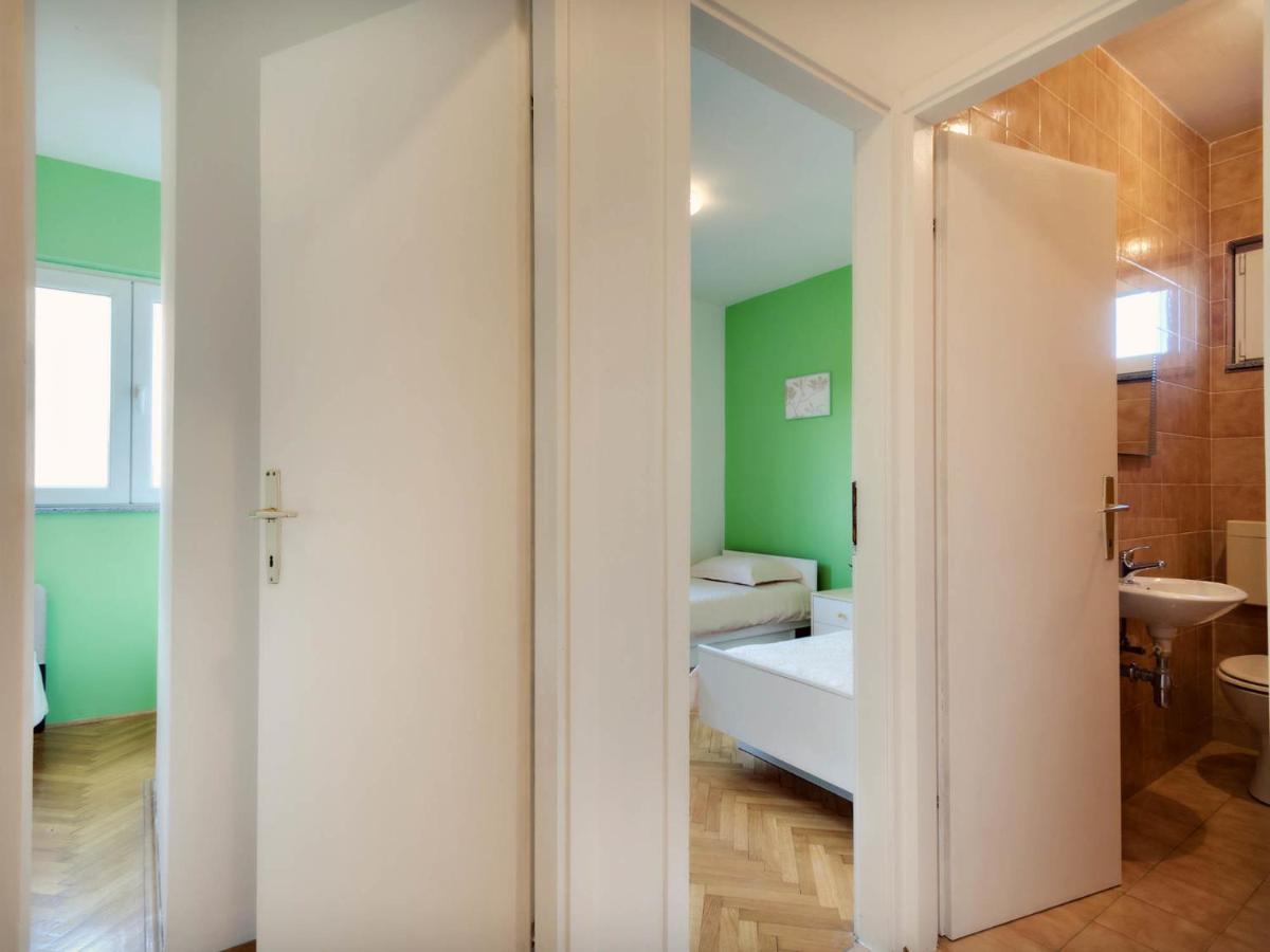 Apartments Zizic Vodice Quarto foto